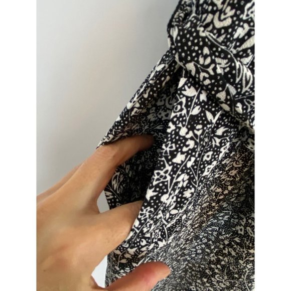 1.STATE Floral Flutter Sleeve Tie Waist Jumpsuit In Rich Black and White M - Picture 10 of 12